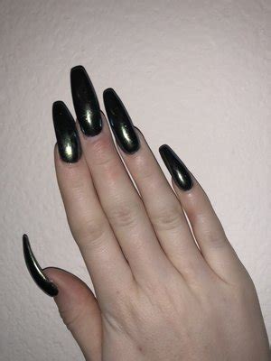 modern nails 2